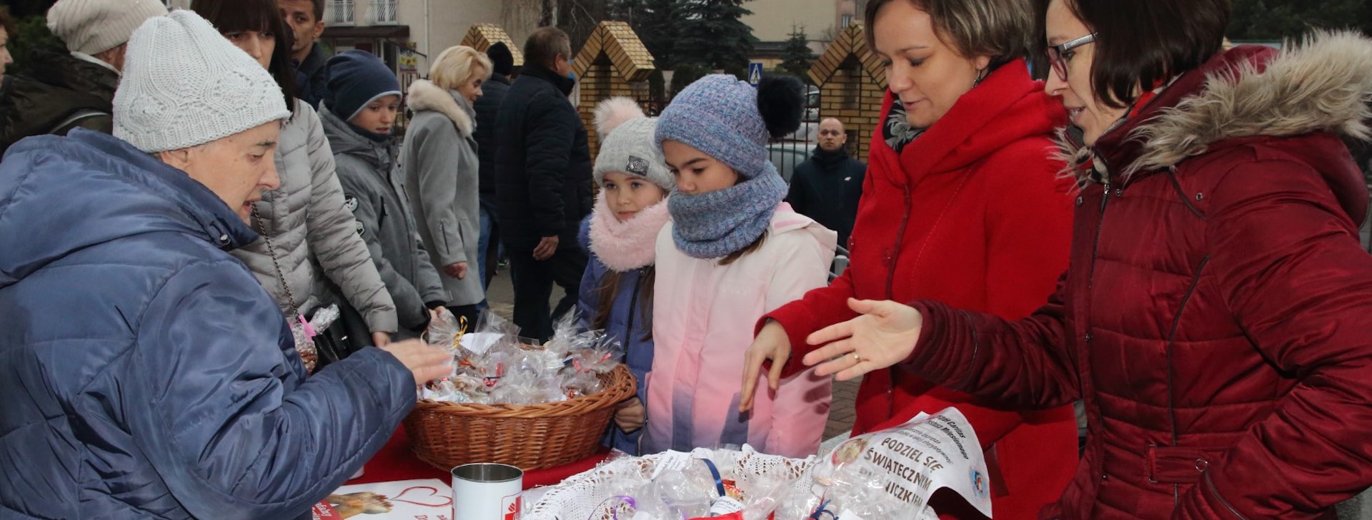 Akcja "Podziel się świątecznym pierniczkiem" w 2019 roku (FOTORELACJA)